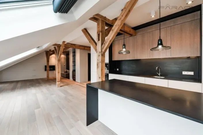 Pronájem bytu 3+1, Praha - Vinohrady, náměstí Jiřího z Poděbrad, 137 m2