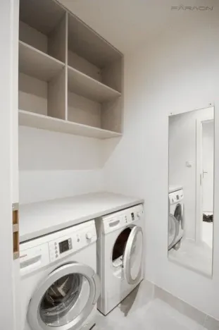 Pronájem bytu 3+1, Praha - Vinohrady, náměstí Jiřího z Poděbrad, 137 m2