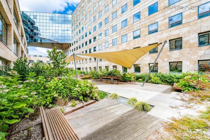 Pronájem kanceláře, Praha - Karlín, Pobřežní, 1059 m2