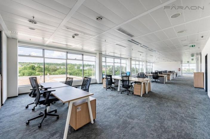 Pronájem kanceláře, Praha - Stodůlky, Bucharova, 924 m2