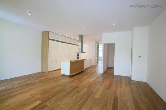 Pronájem bytu 3+kk, Praha - Vinohrady, Laubova, 117 m2