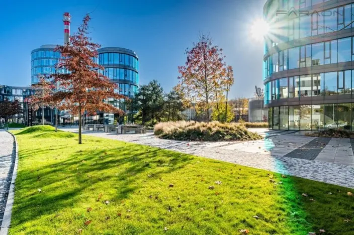 Pronájem garáže, Praha - Jinonice, Barvitiova, 30 m2