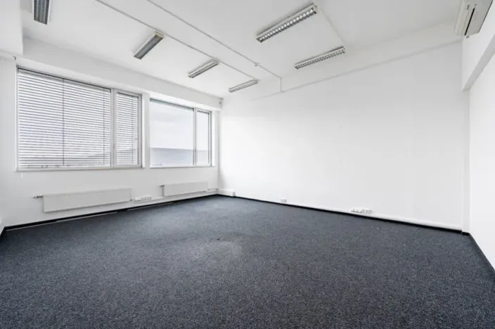 Pronájem kanceláře, Praha - Hostivař, Průmyslová, 351 m2
