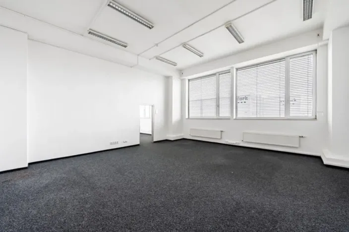 Pronájem kanceláře, Praha - Hostivař, Průmyslová, 351 m2