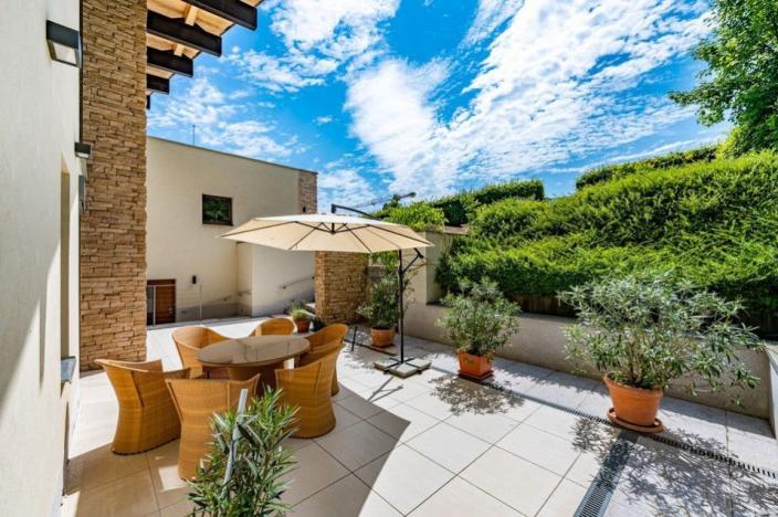 Prodej vily, Praha - Velká Chuchle, U bažantnice, 674 m2