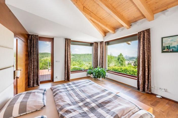 Prodej vily, Praha - Velká Chuchle, U bažantnice, 674 m2