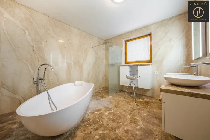 Prodej rodinného domu, Sýkořice, 535 m2