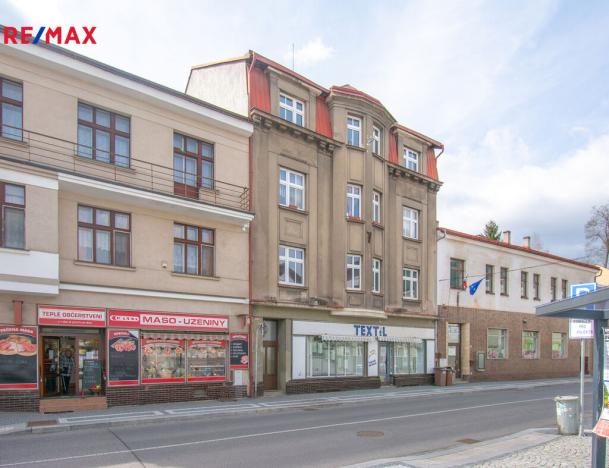 Prodej rodinného domu, Úpice, Regnerova, 410 m2