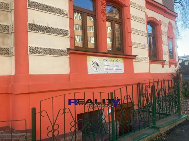 Pronájem obchodního prostoru, Žatec, Husova, 28 m2