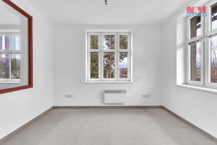 Prodej skladu, Lázně Bělohrad, Nádražní, 850 m2