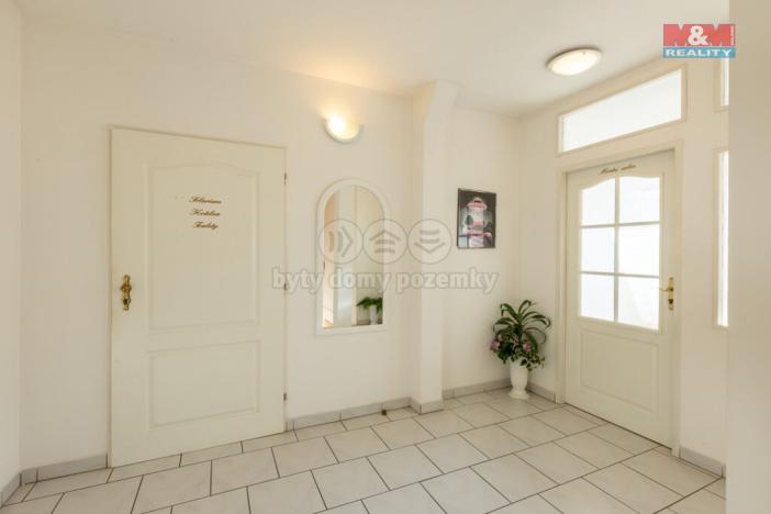 Prodej obchodního prostoru, Postoloprty, Marxovo náměstí, 440 m2