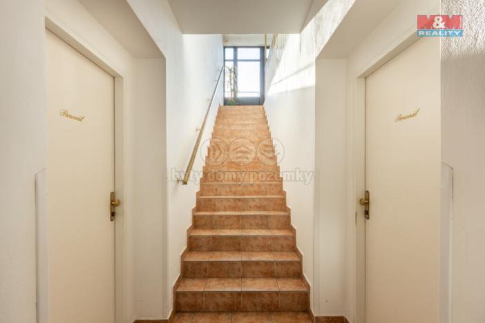 Prodej obchodního prostoru, Postoloprty, Marxovo náměstí, 440 m2