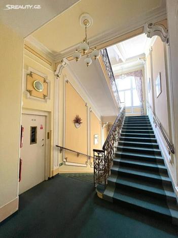 Prodej ubytování, Karlovy Vary, Tržiště, 1316 m2