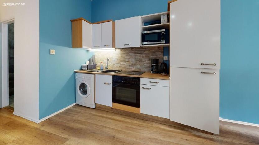 Prodej činžovního domu, Karlovy Vary, Lázeňská, 312 m2