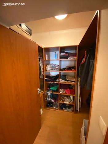 Prodej bytu 3+kk, Karlovy Vary, nábřeží Jana Palacha, 82 m2