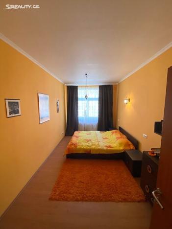 Prodej bytu 3+kk, Karlovy Vary, nábřeží Jana Palacha, 82 m2