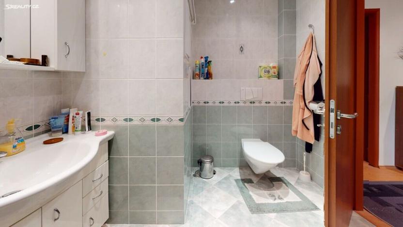 Prodej bytu 3+kk, Karlovy Vary, nábřeží Jana Palacha, 82 m2