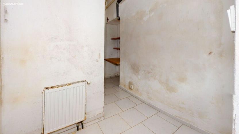 Prodej obchodního prostoru, Karlovy Vary, Sadová, 69 m2