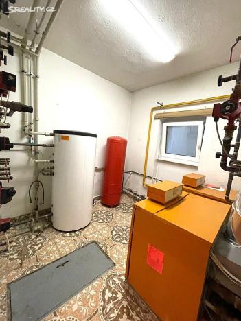 Prodej rodinného domu, Karlovy Vary, 1150 m2