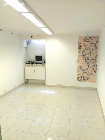 Prodej obchodního prostoru, Karlovy Vary, Mariánskolázeňská, 41 m2