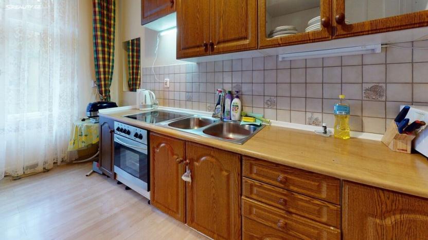 Prodej bytu 3+1, Karlovy Vary, Krále Jiřího, 89 m2