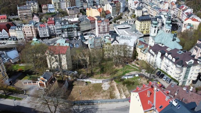 Prodej komerčního pozemku, Karlovy Vary, Hálkův vrch, 1340 m2