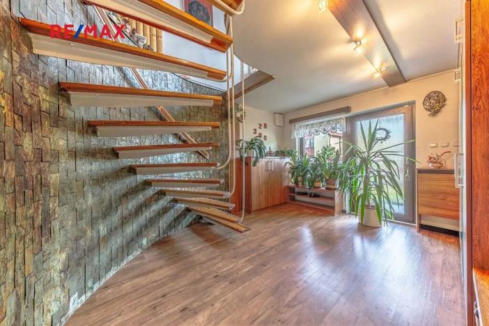 Prodej rodinného domu, Praha - Dolní Počernice, Novozámecká, 231 m2