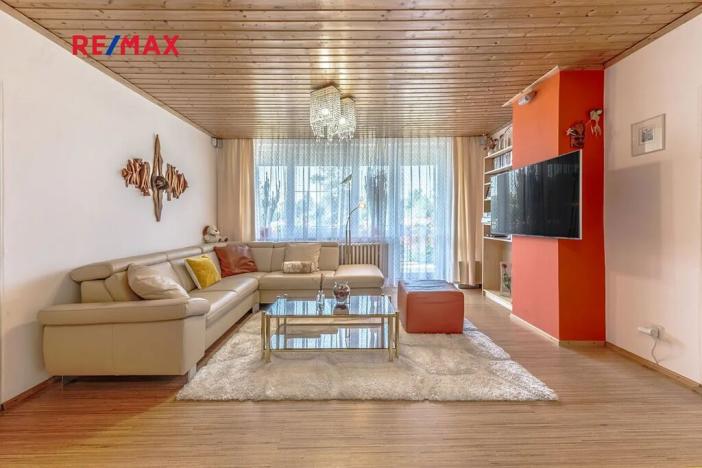 Prodej rodinného domu, Praha - Dolní Počernice, Novozámecká, 231 m2