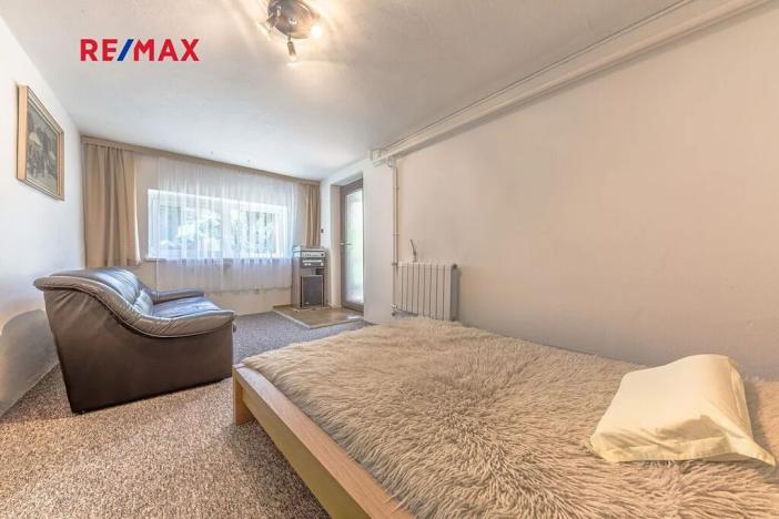 Prodej rodinného domu, Praha - Dolní Počernice, Novozámecká, 231 m2