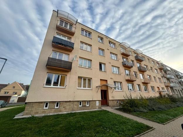 Pronájem bytu 1+kk, Lovosice, Sady pionýrů, 22 m2