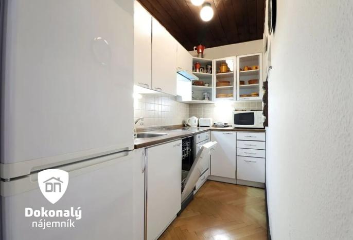 Pronájem bytu 2+kk, Praha - Hradčany, Pod baštami, 51 m2