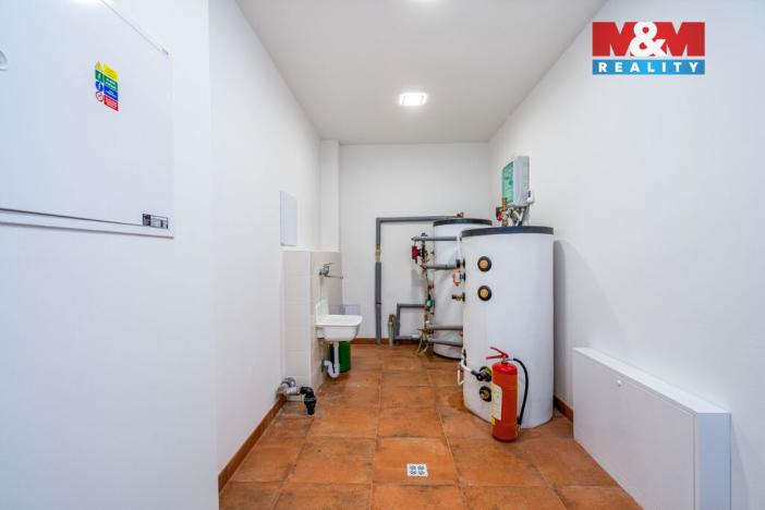 Prodej obchodního prostoru, Okrouhlo, 1076 m2