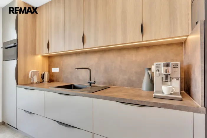 Pronájem obchodního prostoru, Velká Bíteš, 88 m2