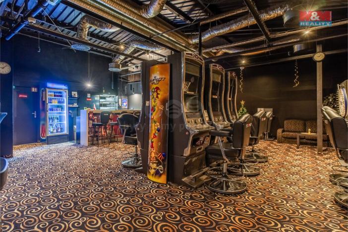 Prodej obchodního prostoru, Mimoň - Mimoň I, Husova, 124 m2