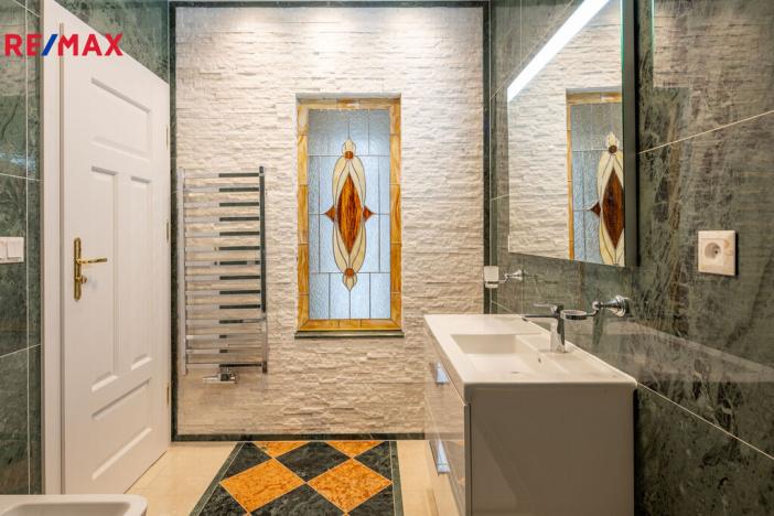 Prodej rodinného domu, Jenišov, Pod Vrchem, 483 m2