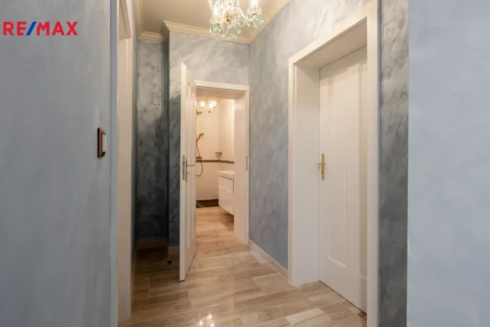 Prodej rodinného domu, Jenišov, Pod Vrchem, 483 m2