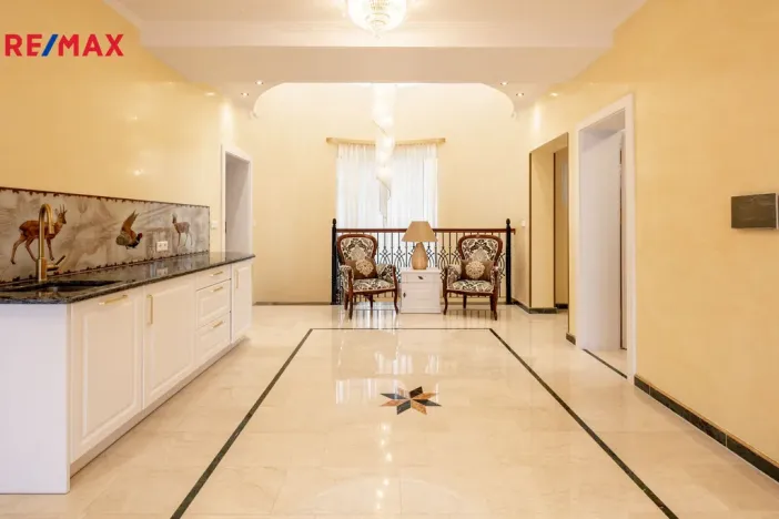 Prodej rodinného domu, Jenišov, Pod Vrchem, 483 m2