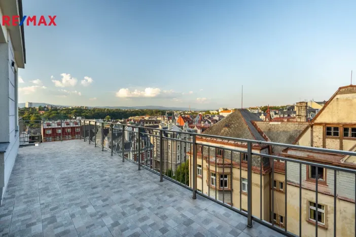 Prodej bytu 6+kk a větší, Karlovy Vary, Svahová, 537 m2