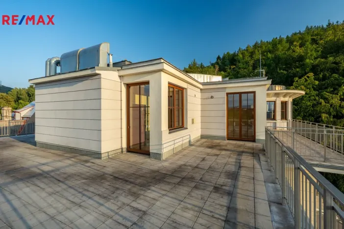 Prodej bytu 6+kk a větší, Karlovy Vary, Svahová, 537 m2