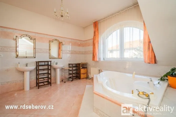 Prodej vily, Praha - Šeberov, K Hrnčířům, 1093 m2