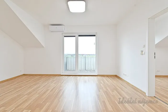 Pronájem bytu 2+kk, Brno, Havránkova, 39 m2