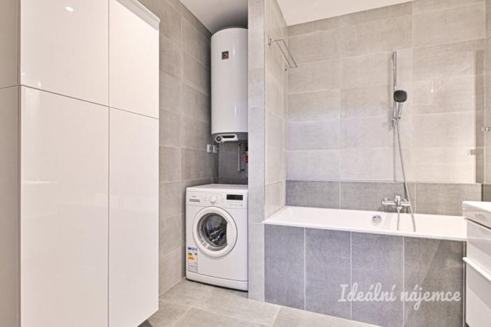 Pronájem bytu 1+kk, Brno - Královo Pole, Mojžíšova, 62 m2