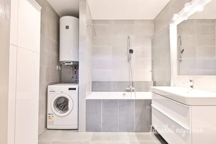 Pronájem bytu 1+kk, Brno - Královo Pole, Mojžíšova, 62 m2