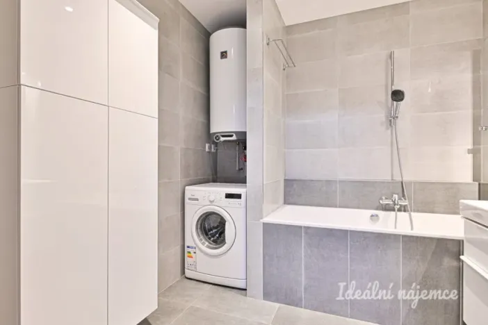 Pronájem bytu 1+kk, Brno - Královo Pole, Mojžíšova, 62 m2