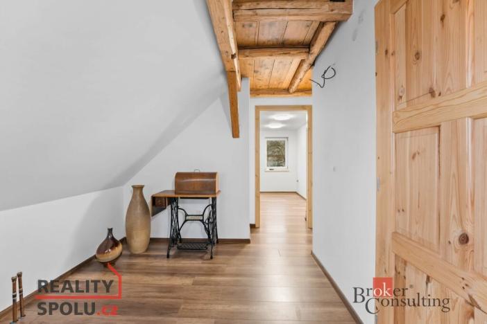 Prodej rodinného domu, Nové Město pod Smrkem, 28. října, 139 m2