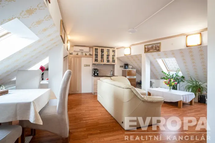 Prodej ubytování, Karlovy Vary - Rybáře, Slepá, 1015 m2