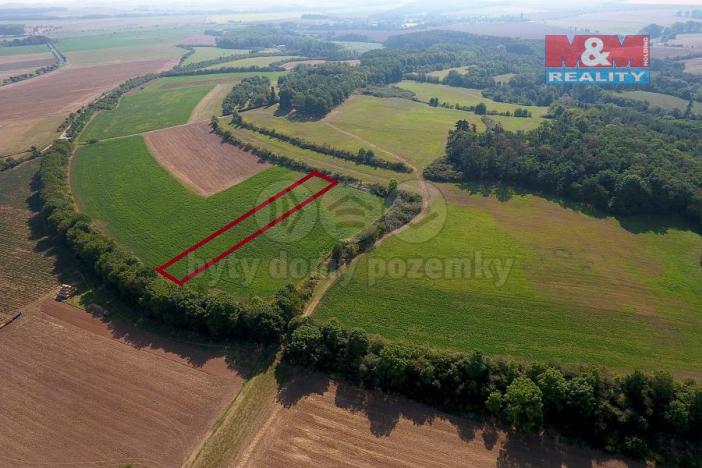 Prodej pole, Kouřim, 2320 m2