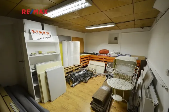 Prodej obchodního prostoru, Slaný, Třebízského, 140 m2