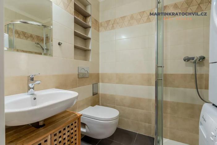 Prodej bytu 1+kk, Praha - Bubeneč, Korunovační, 52 m2