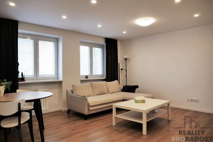 Pronájem bytu 2+1, Hodonín, Erbenova, 68 m2